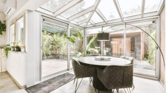 Modernisez votre maison à Biscarrosse pour mieux vivre les saisons !